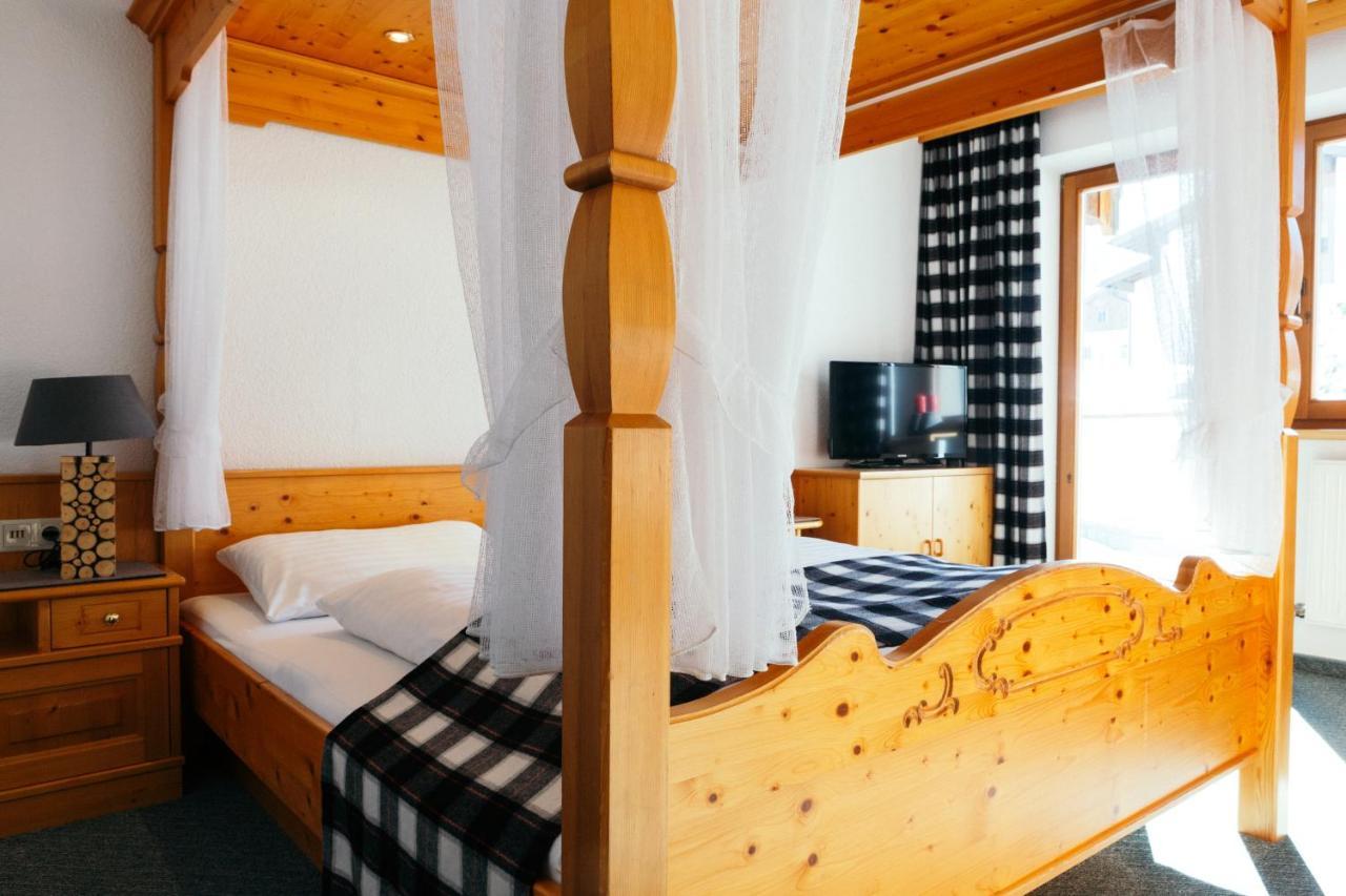Pension Steinkogel Sankt Leonhard im Pitztal Exteriör bild